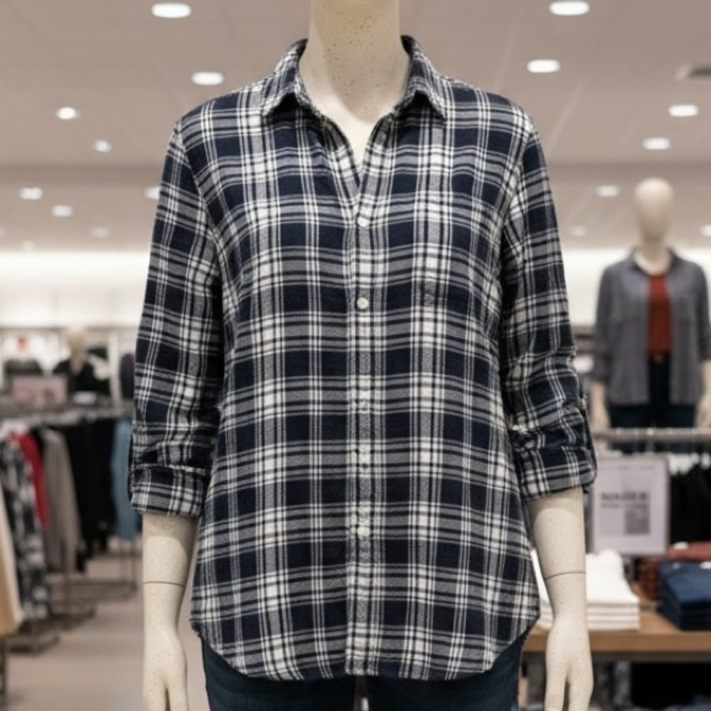 Lands' End Navy and White button down  Checkered Shirt 16p‎